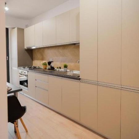 Lux Apartament Bacău Exteriér fotografie